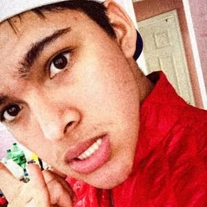 Meet your Posher, Carlos